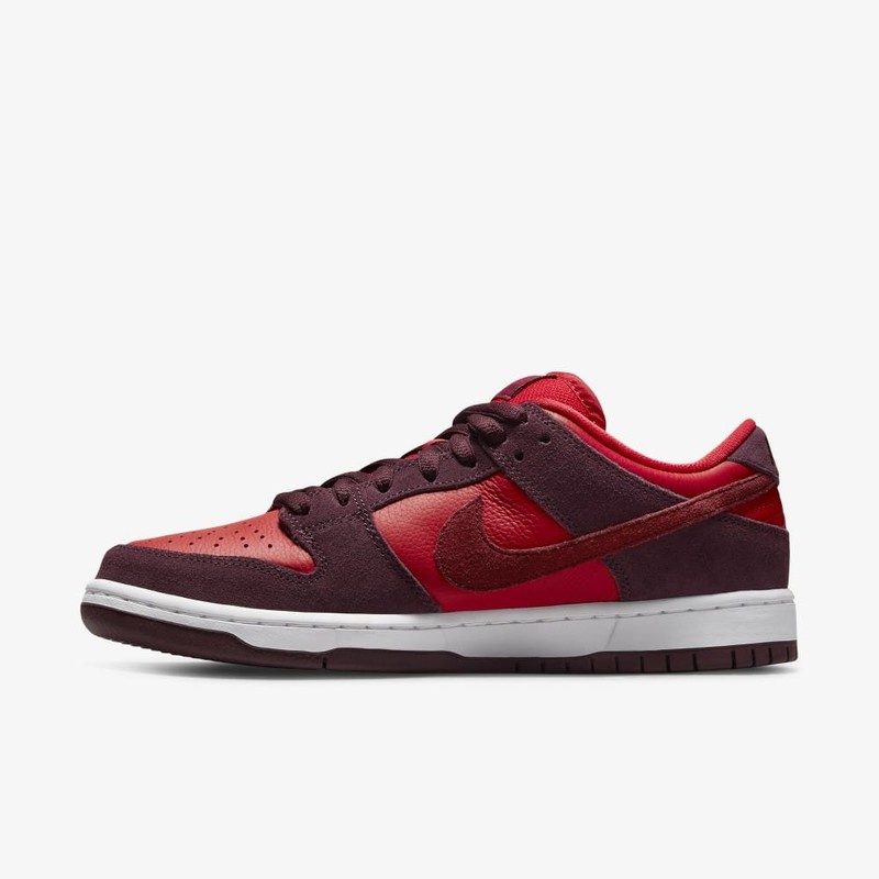 Nike SBダンクロー Cherry 27cm Nike SB Dunk Low Cherry – The Garden